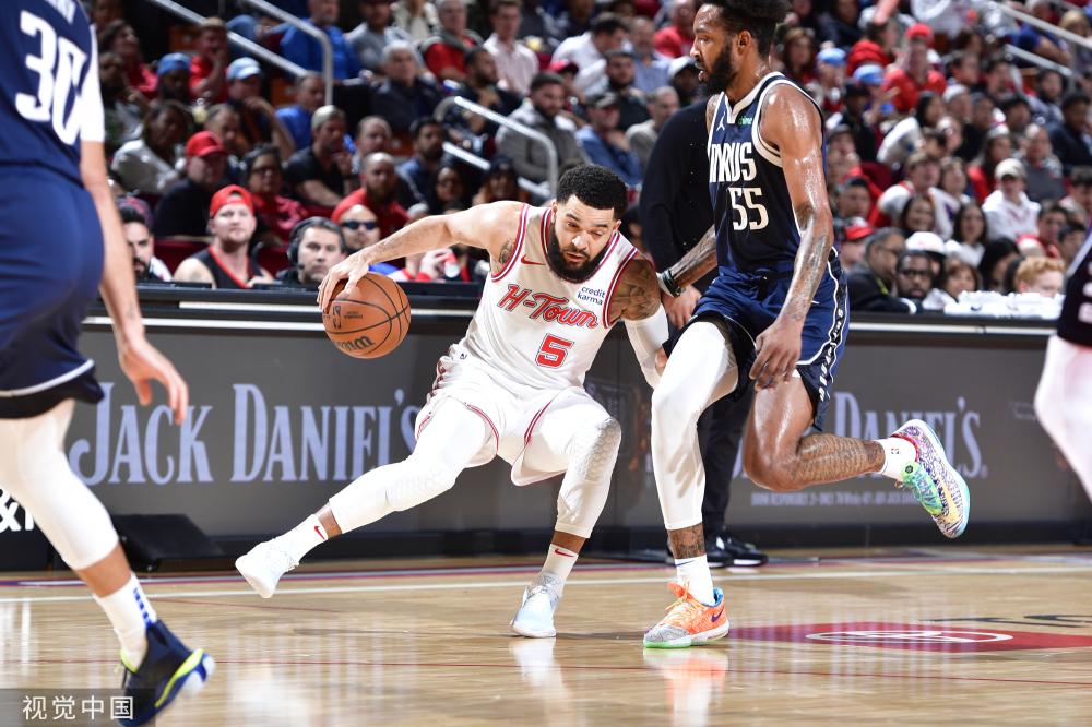 孔帕尼在球 孔帕尼在球