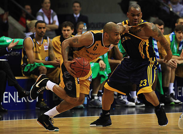 既是赛场策 既是赛场策