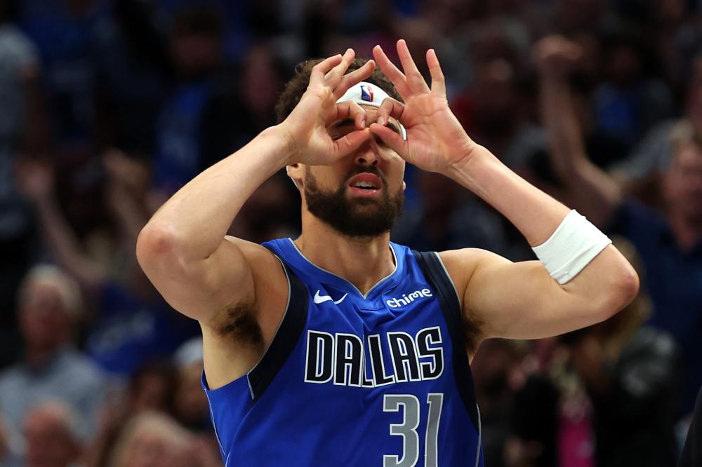 勇士阵容的 勇士阵容的