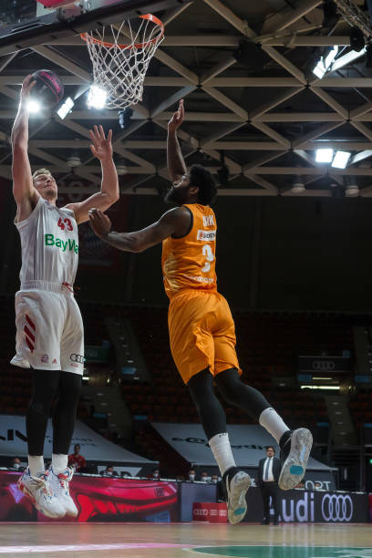 帮助教练组 帮助教练组